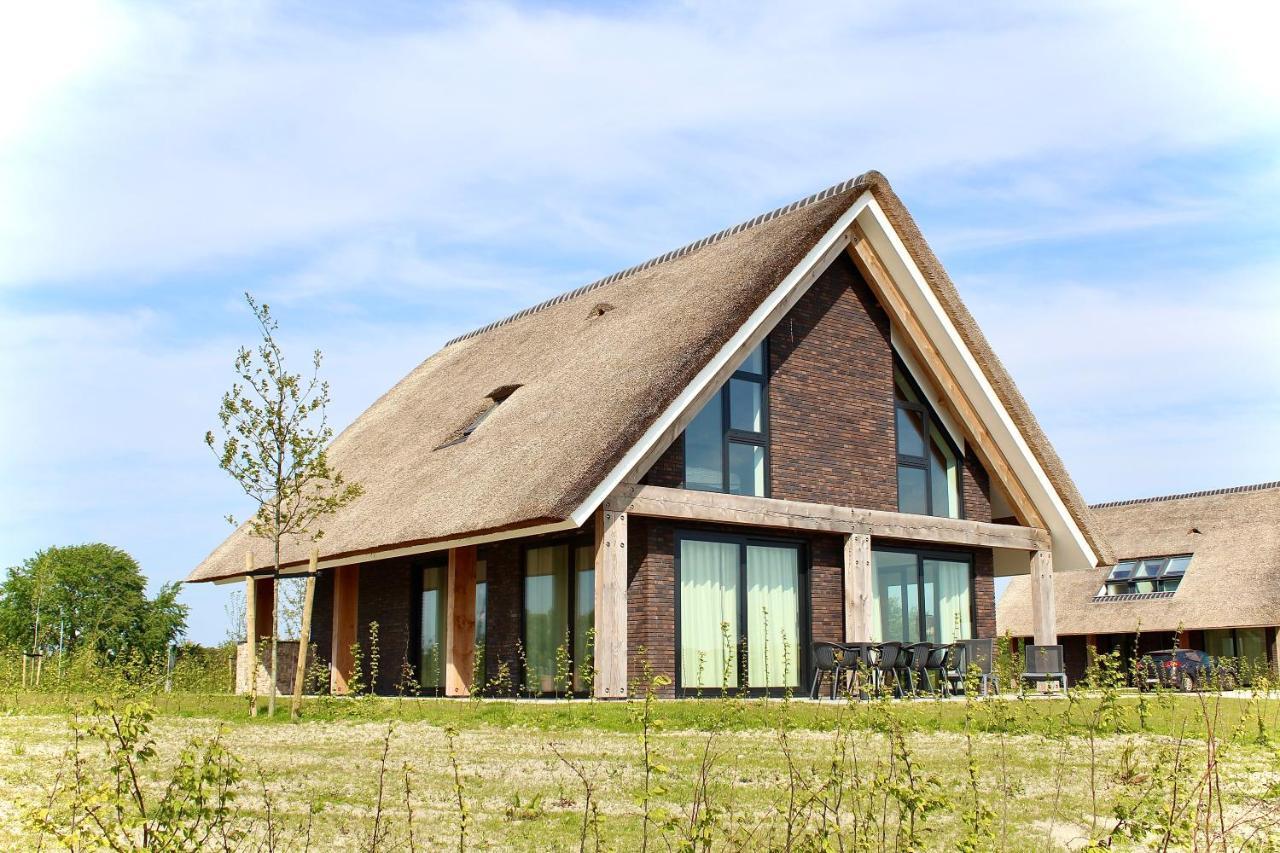 Zandbank Villa's *