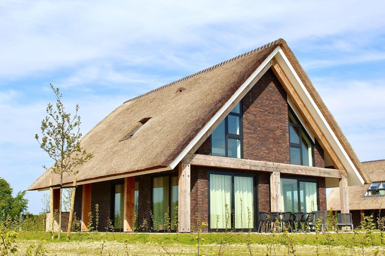 Zandbank Villa's *