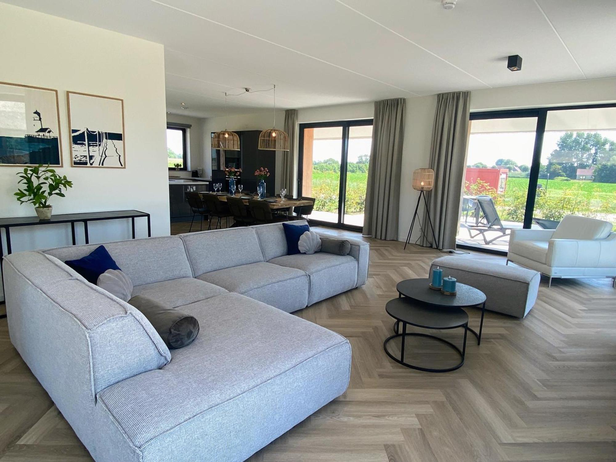Zandbank Villa's * Vrouwenpolder