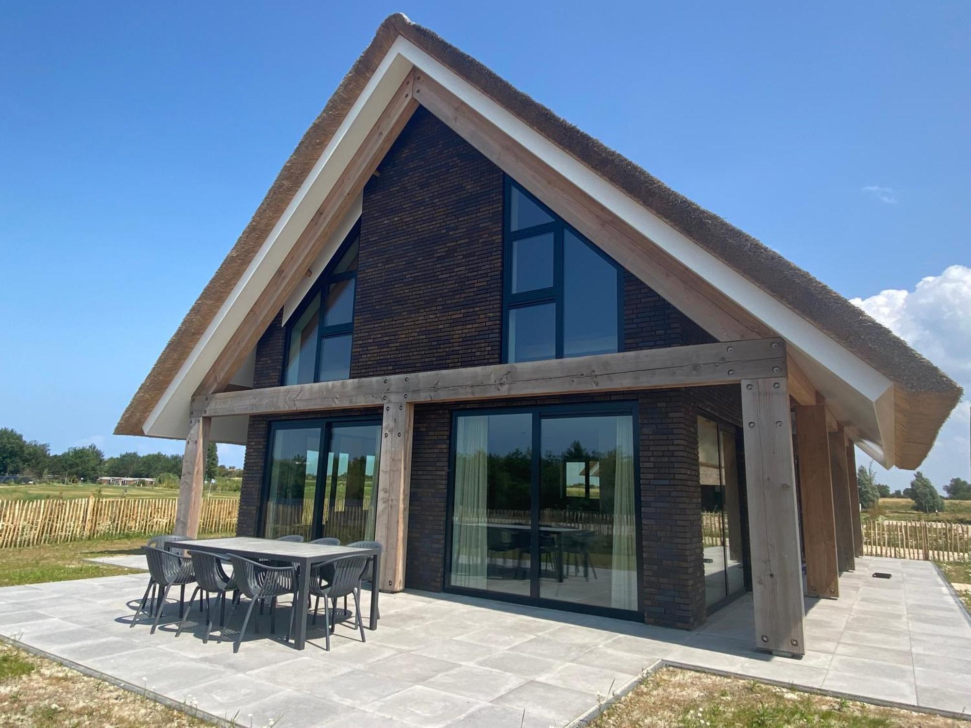Zandbank Villa's * Vrouwenpolder