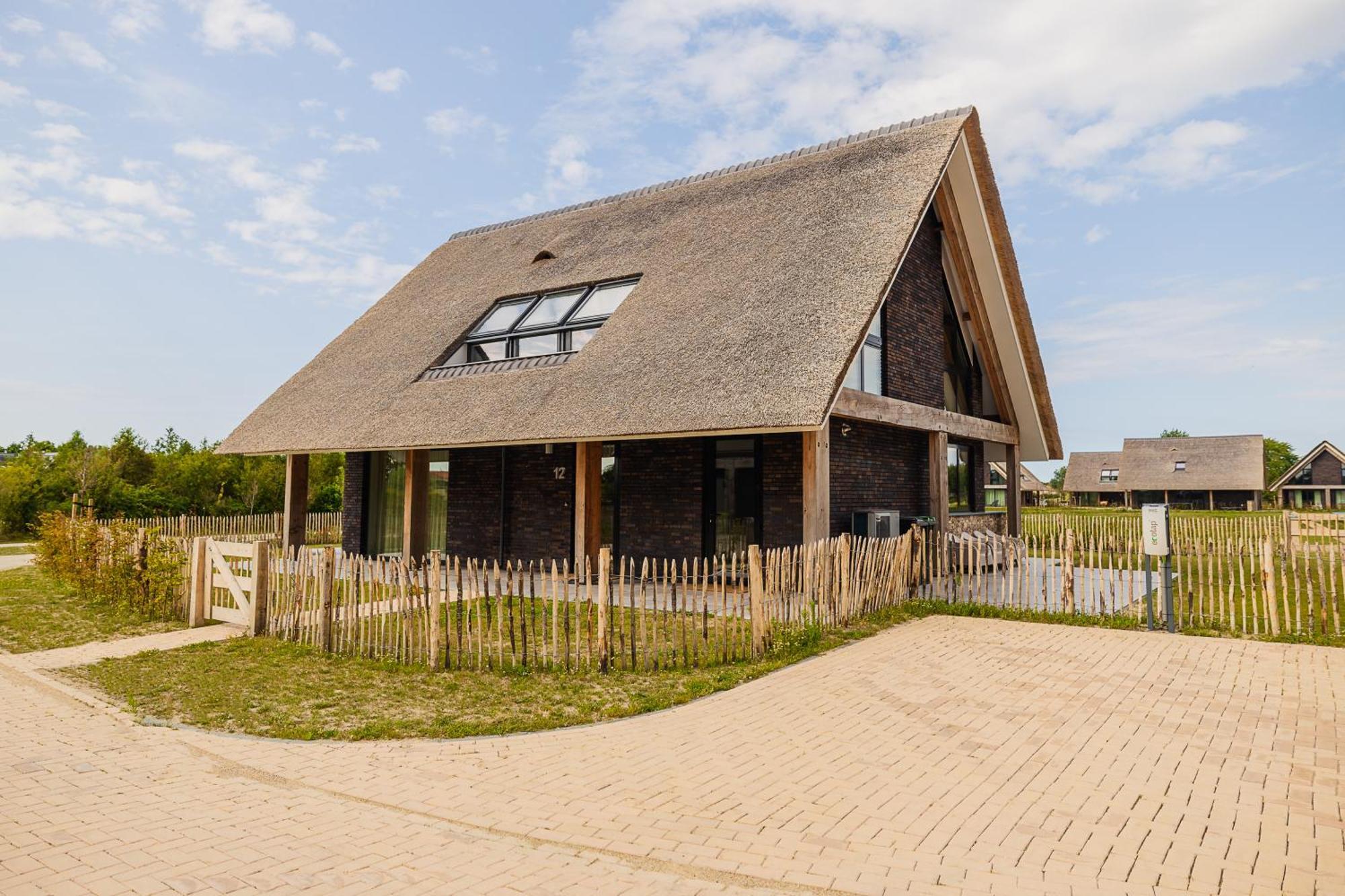 Zandbank Villa's *